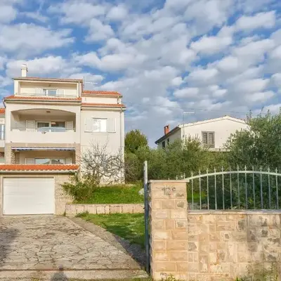 Apartments Maris