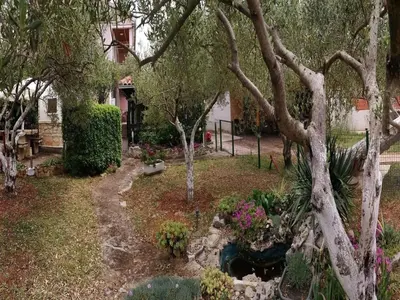 Vrt u objektu Apartments Marija - One Bedroom Apartment with Balcony and Sea View uti A2