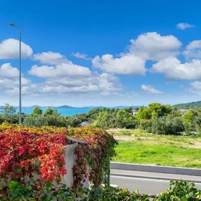 Beautiful Apartment In Pirovac With Lake View