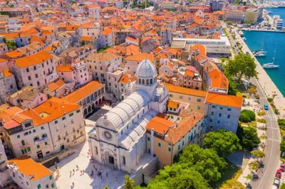 Pogled na grad 'Bilice' ili pogled na grad iz apartmana