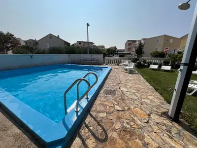 Bazen u objektu Apartments Božena ili u blizini