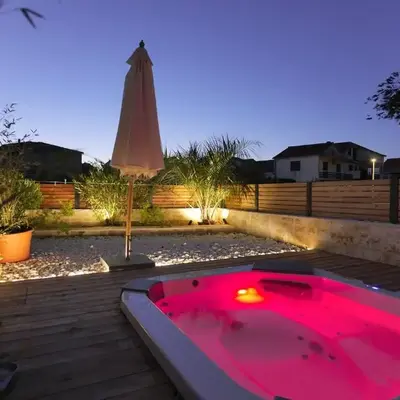 Villa Lojena Luxury studios with Jacuzzi for 2