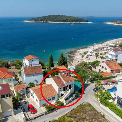 Apartments by the sea Zecevo Rtic