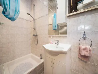 Kupaonica u objektu Apartment in Zaton near Beach Zvizda