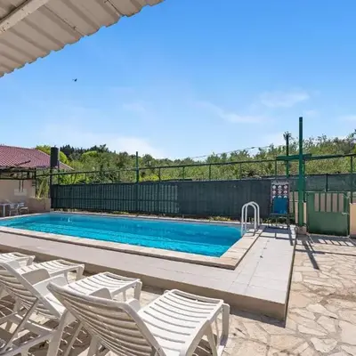 Amazing Apartment In Dubravice