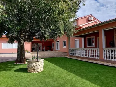 Vrt u objektu Villa Nika - Three Bedroom Villa with Private Pool