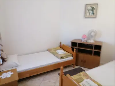 Krevet ili kreveti u jedinici u objektu Apartments Libertas - Studio with Balcony and Sea View - 8
