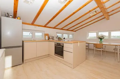 Tlocrt objekta Luxury 2BR Penthouse in Villa with Pool