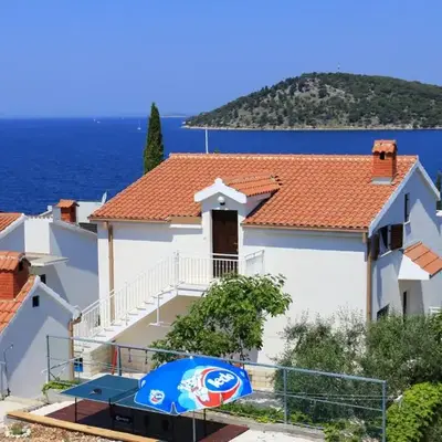 Family friendly seaside apartments Razanj