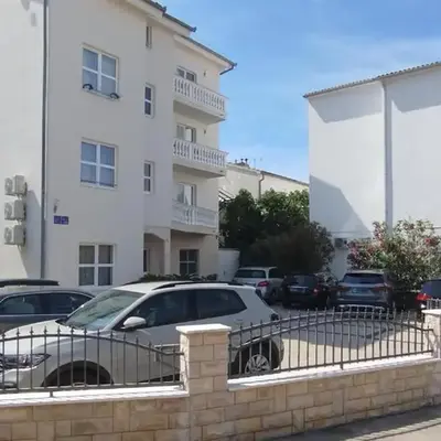 Beautiful Apartment In Vodice With Wifi - Csv361