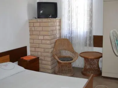 TV i/ili zabavni centar u objektu Apartments Miki Rogoznica - Comfort Two Bedroom Apartment with Terrace