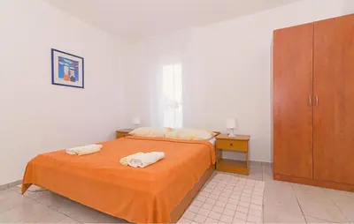Krevet ili kreveti u jedinici u objektu Awesome Apartment In Pirovac With Wifi
