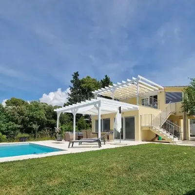 Holiday Home Großes Ferienhaus zur alleinigen Nutzung mit Pool by Interhome