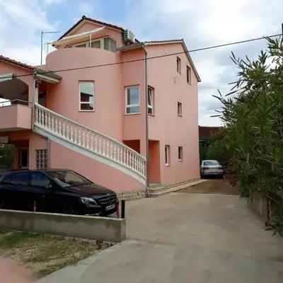 Apartment Gemütliche Ferienwohnung mit Terrasse by Interhome