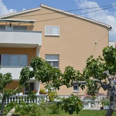 Apartman Latin 1