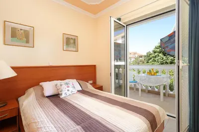 Krevet ili kreveti u jedinici u objektu Family friendly seaside apartments Brodarica, Sibenik - 15270