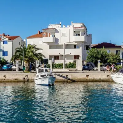 Apartments by the sea Rogoznica - 11929