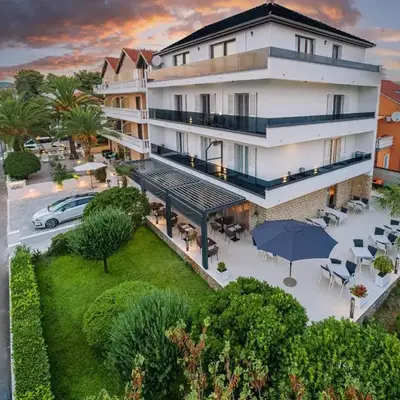 SIDRO Apartments
