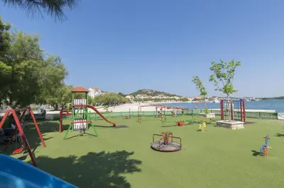 Dječje igralište u objektu Apartments Villa Renata