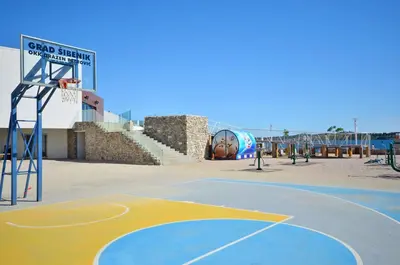 Dječje igralište u objektu House City Center with Garden