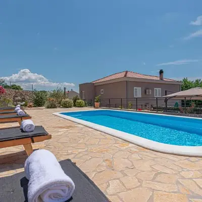 Beautiful Apartment In Sibenik